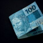 Notas de Real e representação de economia e finanças no Brasil