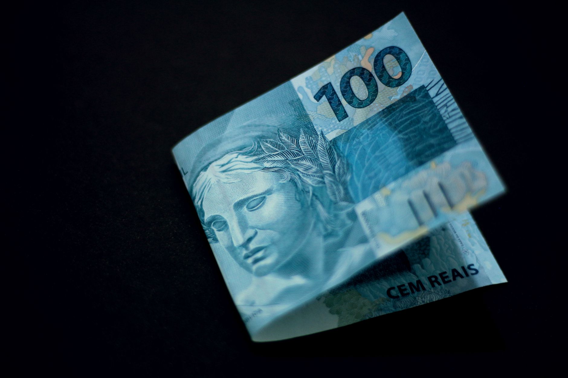 Notas de Real e representação de economia e finanças no Brasil